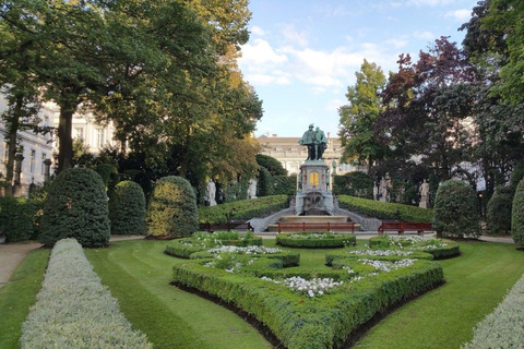 Brussels: Walking Tour with Highlights and Hidden Gems