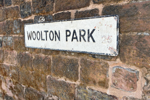 Liverpool: Beatles and History Walking Tour in Woolton