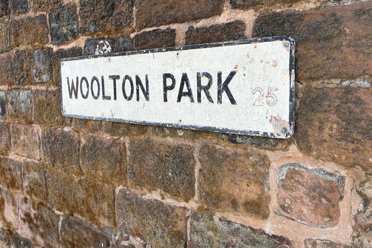 Liverpool: Beatles and History Walking Tour in Woolton