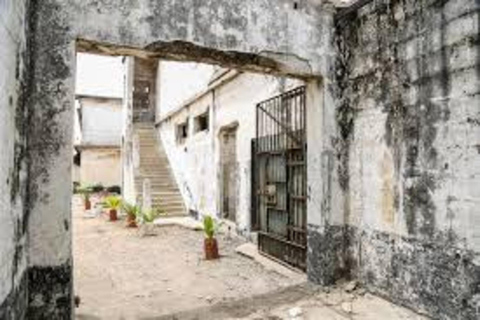 Acra: Resto do Passado, Fortes e Castelos de AcraAcra: Excursão «Vestígios do Passado», Fortes e Castelos de Acra