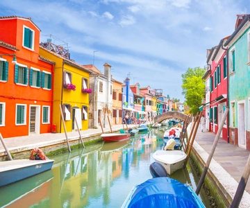 Boat Trip: Glimpse of Murano, Torcello & Burano Islands