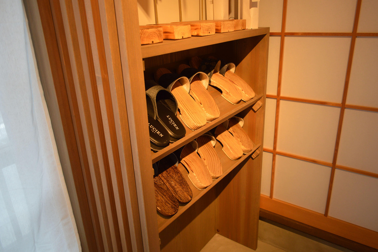 Kanazawa: Paint a Kaga Wind Chime in a 100-Year Machiya