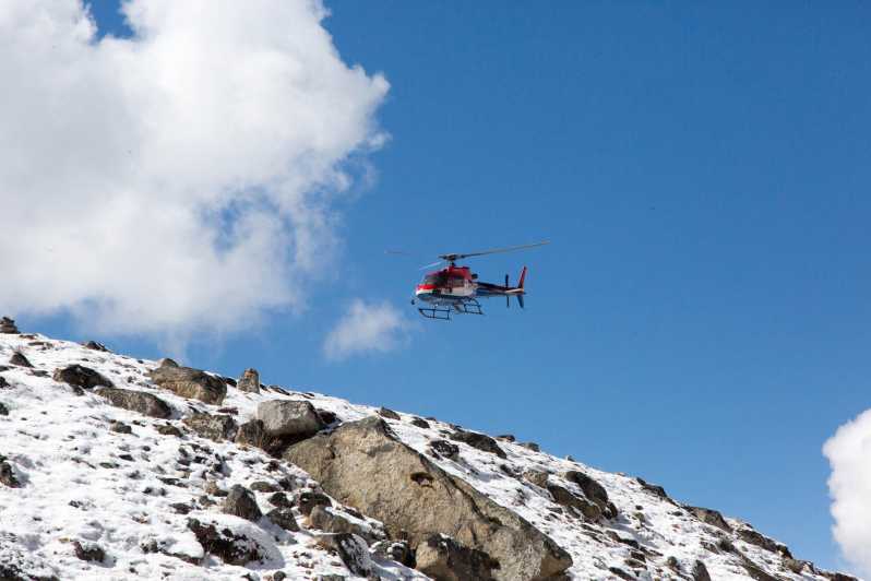 Kathmandu: Everest Base Camp Helicopter Tour with Landings