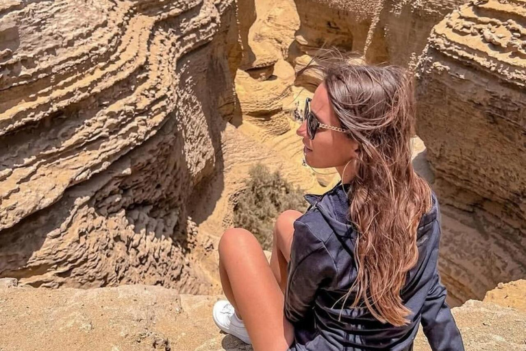 Ica: Visit the Canyon of the Lost with a hike and a natural approach