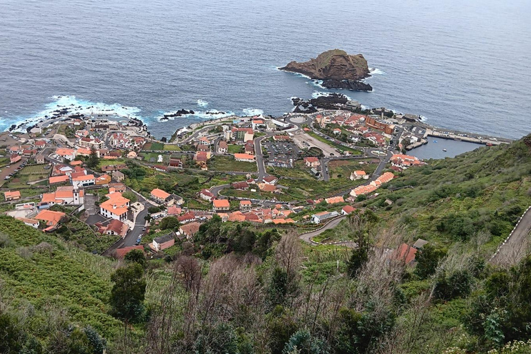 Madeira West & North: Private Tour in a Mercedes with Iconic Stops West & North Madeira: Private Tour in a Mercedes with Iconic Stops