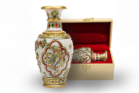 Delhi -State Emporiums Experience the vibrant Tapestry