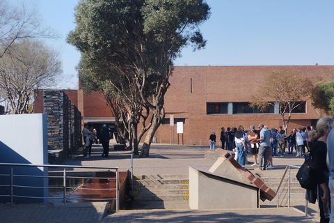 Muzeum Soweto i Apartheidu z lokalnym lunchem