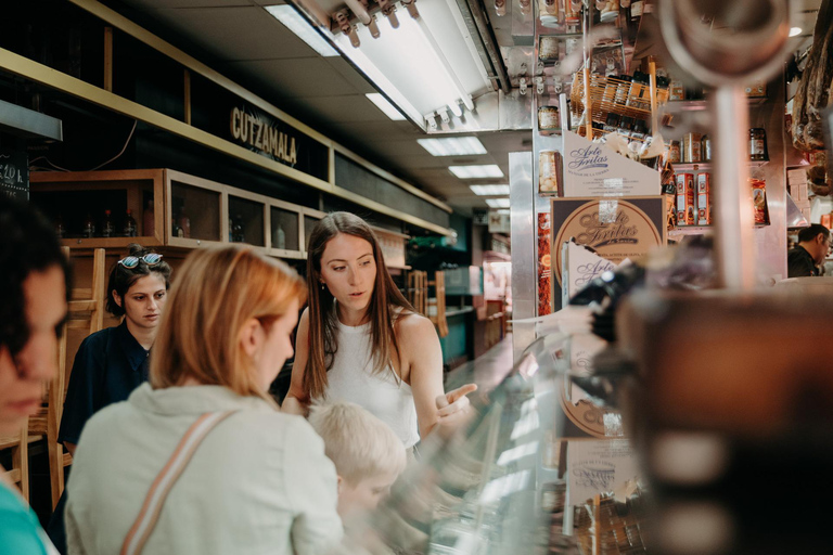 Madrid: Tour gastronomico a piedi e visita al mercato