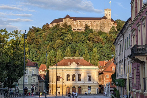 Ljubljana: Romantic Old Town Guided Discovery Tour