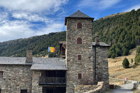 Andorra Day Hike: Vall d’Incles &amp; Pyrenees Lakes