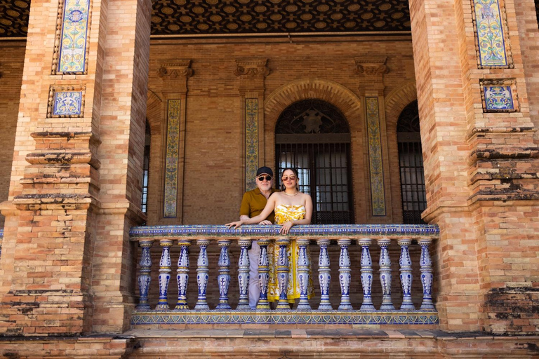 Seville: Professional Photoshoot at Plaza de España Premium 2 Locations 45 Mins | 45 Photos