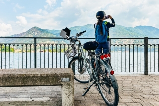 Lake Como: Guided Electric Bike Tour with iPad and Audio