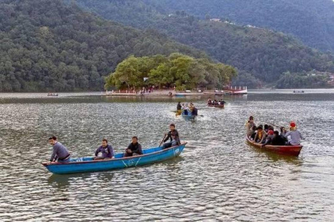 Kathmandu and Pokhara Sightseeing Tour – 5 Days In nepal