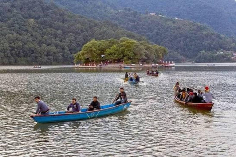 Kathmandu and Pokhara Sightseeing Tour – 5 Days In nepal