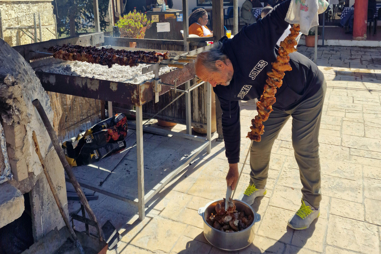 Paphos: Troodosbergen och byarna - dagsutflykt