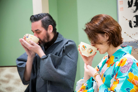 Tokyo: Tea Ceremony Experience with a Tea Master in Ginza
