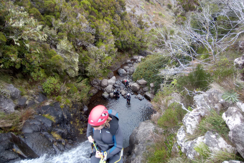 Privat canyoning-tur: MadeiraPrivat tur med kanjonpaddling: Madeira