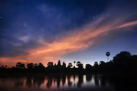 Visita ao Templo de Angkor Wat ao nascer do sol com Bayon e Ta Prohm