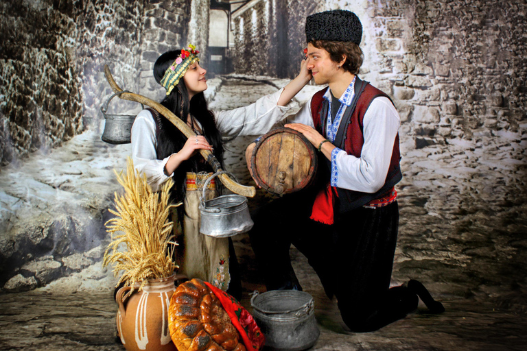 Plovdiv: Traditional Bulgarian Costume Photo Experience