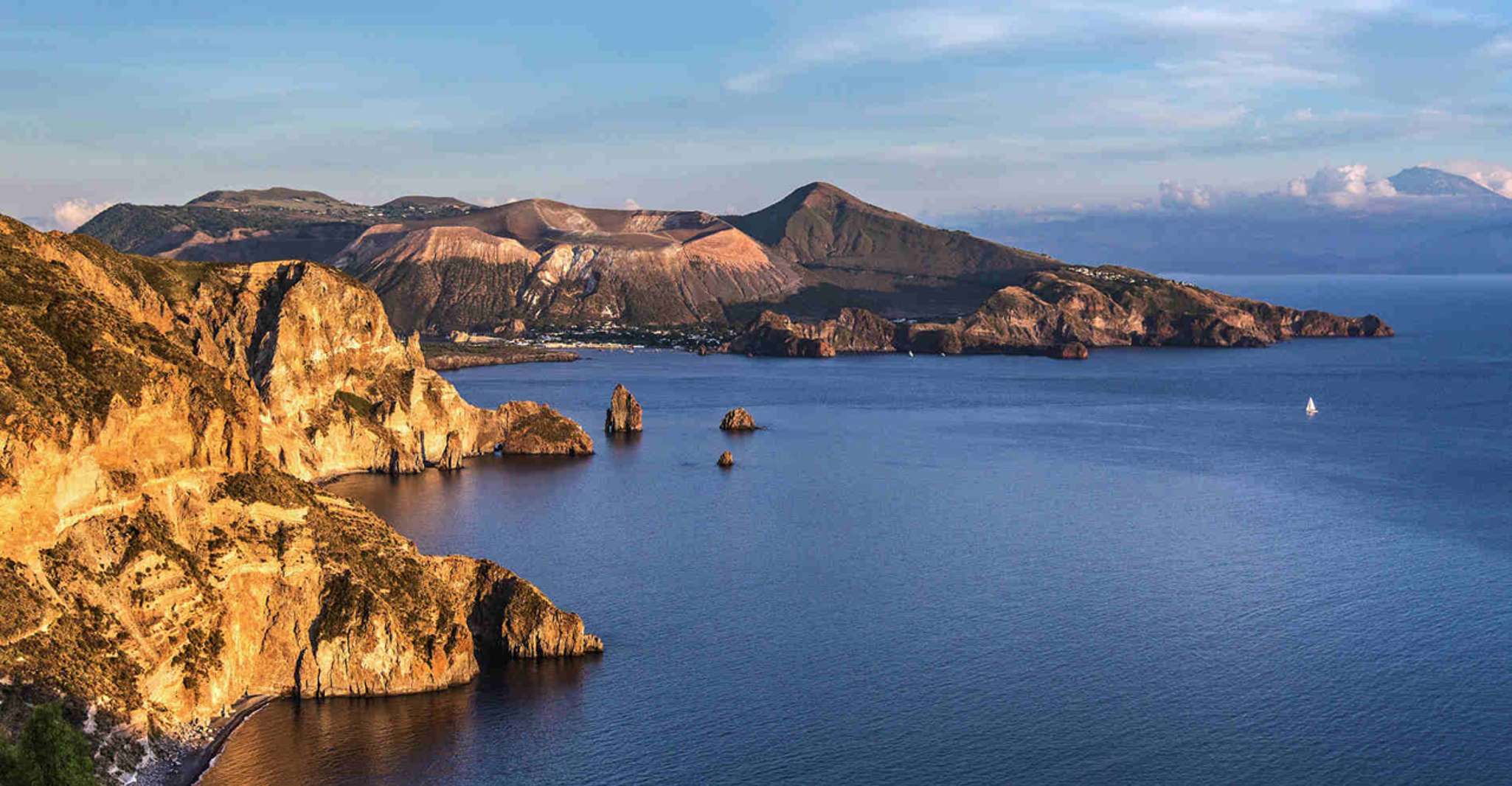 Vulkan und Lipari aus Patti - Hizvo