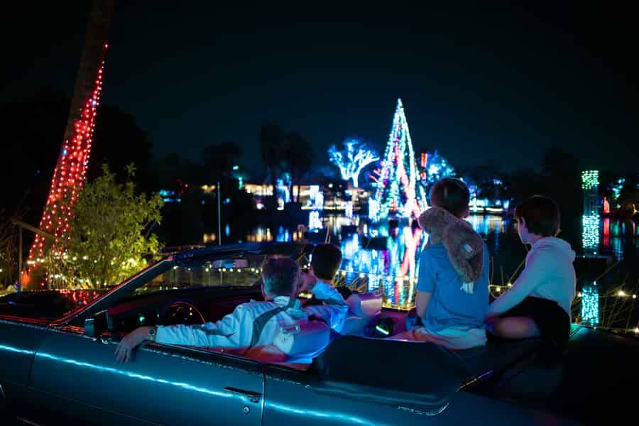 Phoenix Zoo: Eintrittskarte mit ZooLights-Option. Foto: GetYourGuide Phoenix Zoo: Eintrittskarte mit ZooLights-Option. Foto: GetYourGuide