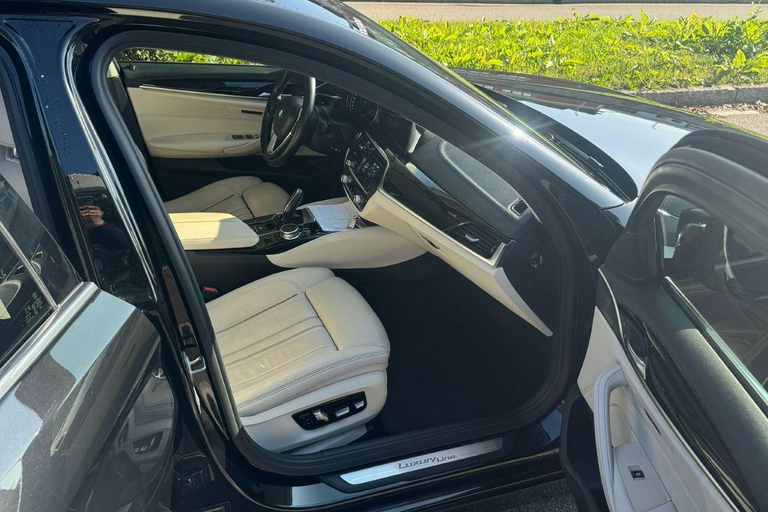 From Bellagio center : Private 1-Way Transfer to Milan City Sedan From Bellagio center : Private 1-Way Transfer to Milan