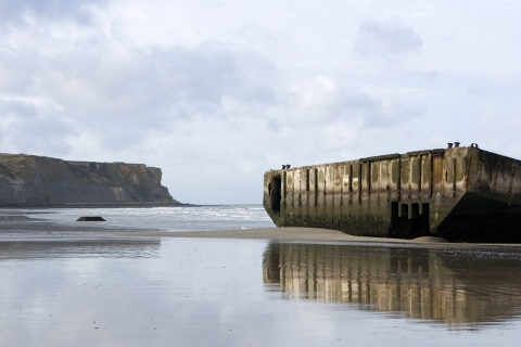 Normandy D-Day Beaches: Day Trip from Paris Guided Tour in English with lunch