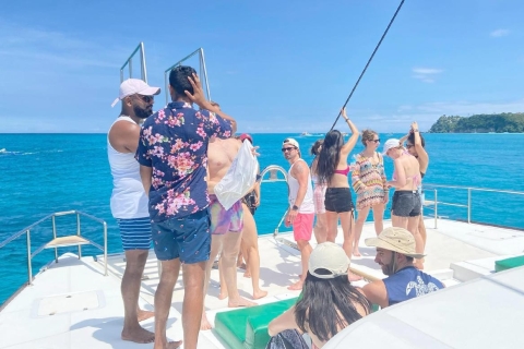 Boracay: Crucero en yate privado de lujoCrucero en Yate Privado de Lujo Medio