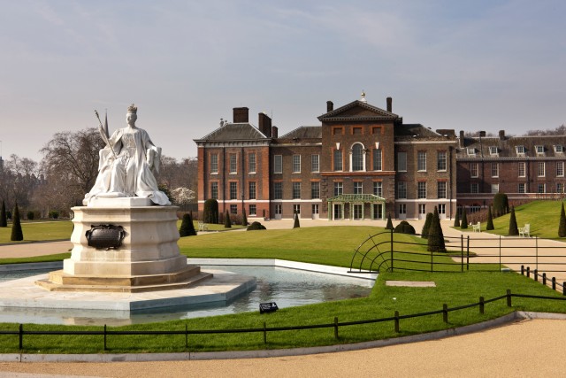 Visit London Kensington Palace Sightseeing Entrance Tickets in Dresden