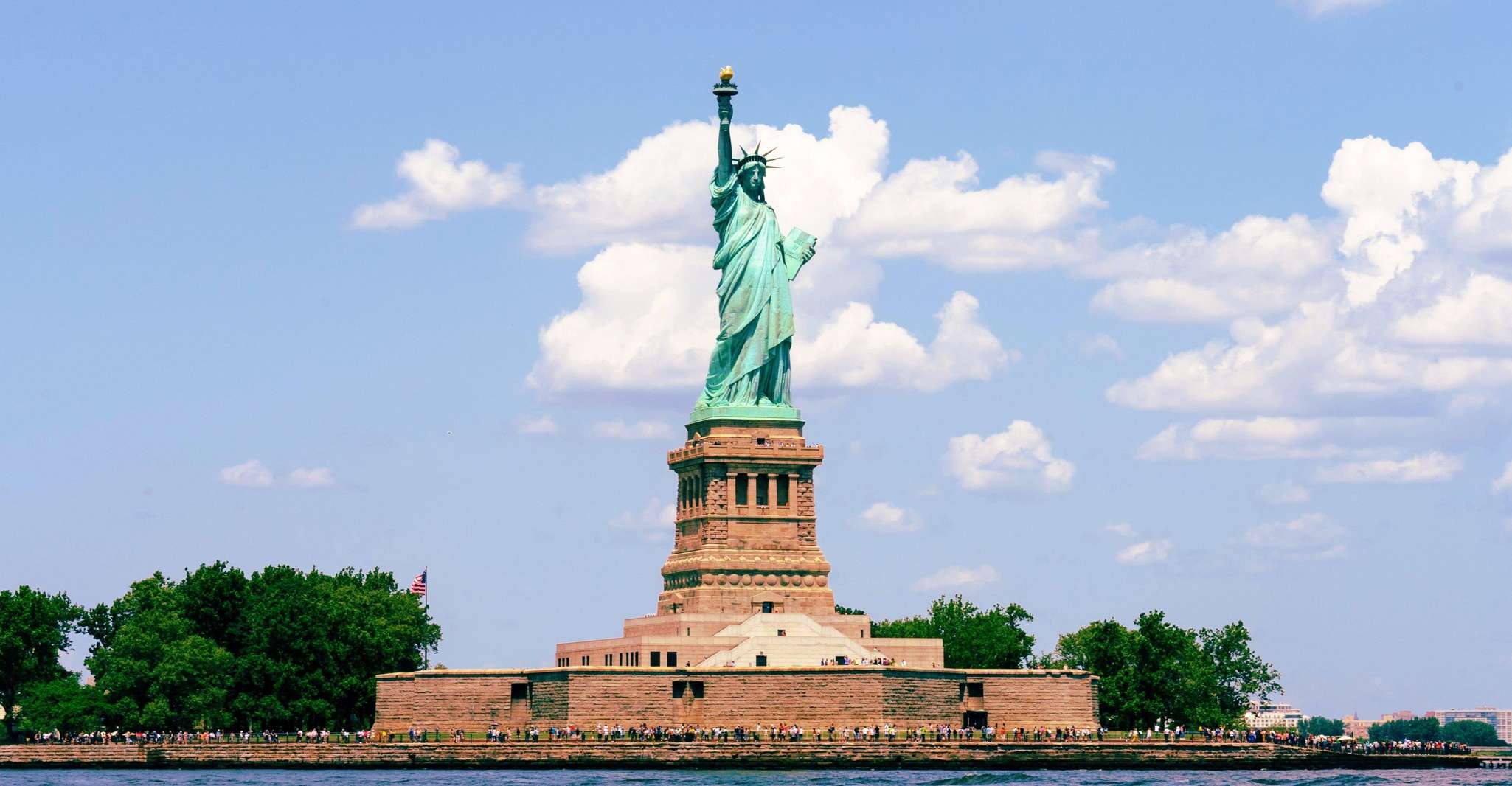 NYC, Statue of Liberty and Ellis Island Tour with Ferry - Housity