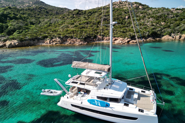 Yacht catamaran trip to the Lavezzi Islands