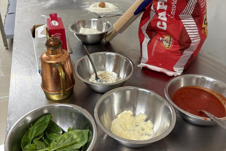 Naples: Hands-On Italian Cooking Class of Pasta