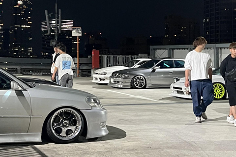 Tour JDM / Drift Bezoek te voet Tokyo met een driftrijder.Tour JDM / Drift te voet in Tokio met een driftrijder.