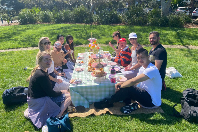 Airlie Beach - Luxurious pop up picnic at Headlands Park