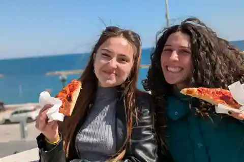 Bari: Street Food Walking Tour with Wine Tasting