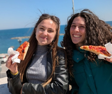 Bari: Street Food Walking Tour with Wine Tasting