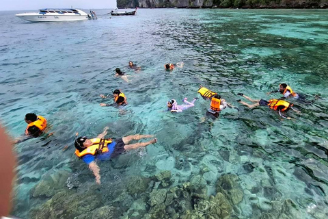 Phuket : Phi Phi Monkey Beach with Snorkeling & Lunch