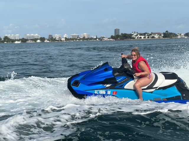 Miami Beach: Alquiler de WaveRunner y paseo en barco