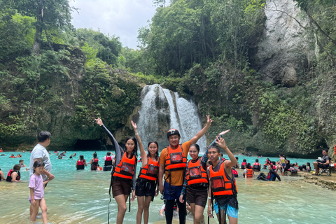 Cebu: Zwemmen met walvishaaien en canyoning in de Kawasan watervallen