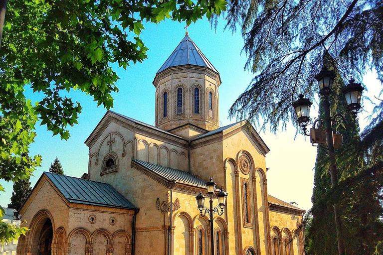 Tbilisi: Walking Tour with Wine Tasting &amp; Beautiful Stories