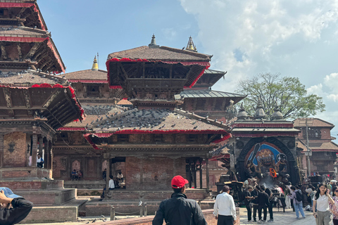 Katmandu: wycieczka piesza śladami dziedzictwa kulturowego z lokalnym przewodnikiemKatmandu: Wycieczka piesza śladami dziedzictwa kulturowego z lokalnym przewodnikiem