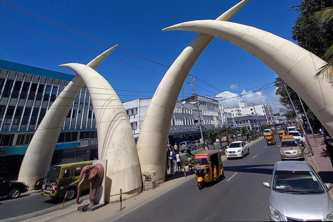 Mombasa: City Tour and Evening Dhow Cruise with Pickup