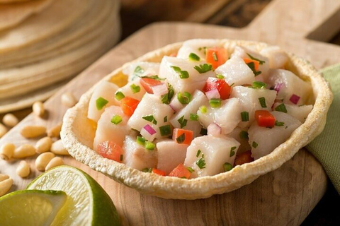 Panama City: Traditional Food Crawl with a Local