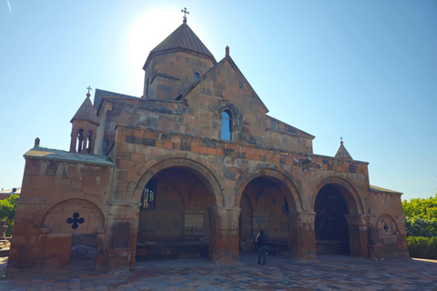 Yerevan: Private Khor Virap and Etchmiadzin Day Trip