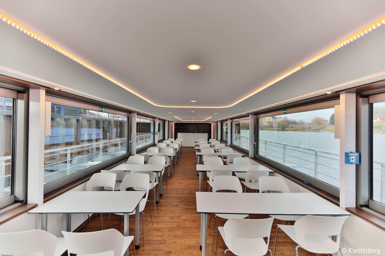 Berlin Schiffsrundfahrt| Berliner Highlight Tour mit Solarschiff auf Spree