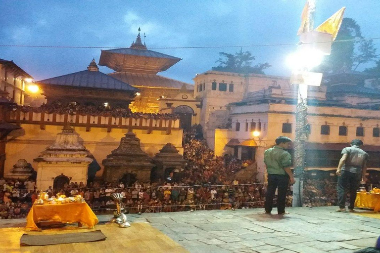 Katmandu: 3-godzinna nocna wycieczka Pashupatinath Aarti Tour