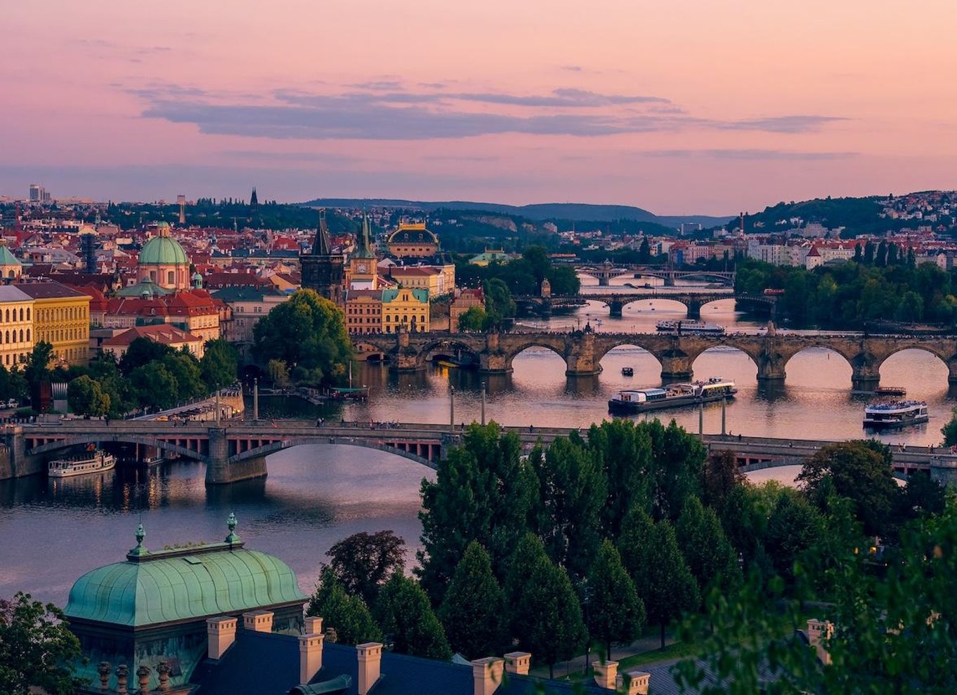 Prag: 50-minutters sightseeing-krydstogt om aftenen