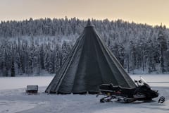 Rovaniemi: Private Eisfisch-Abenteuertour mit einem einheimischen Fischer