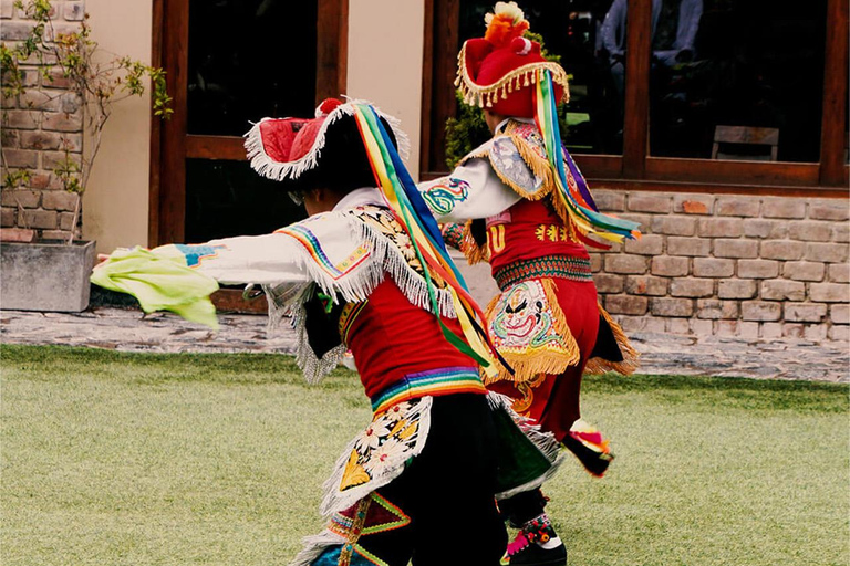 Lima: Pachacámac, lunch show, and Peruvian Paso horses