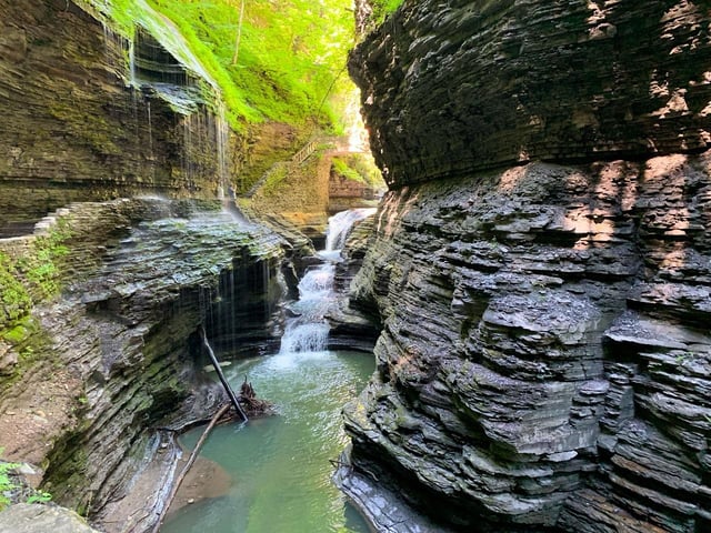 Niagara Falls, Corning, Finger Lakes 2 Day Tour from NYC